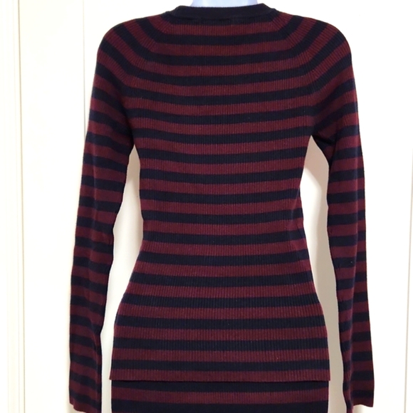 Burgundy Stripe Ribbed Knit Top - Picture 3 of 8